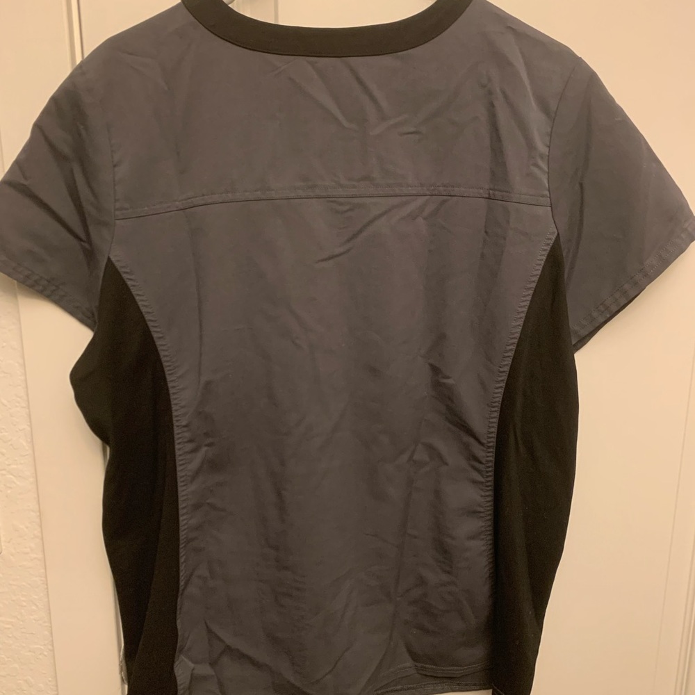 Scrub set - Picture 3 of 8